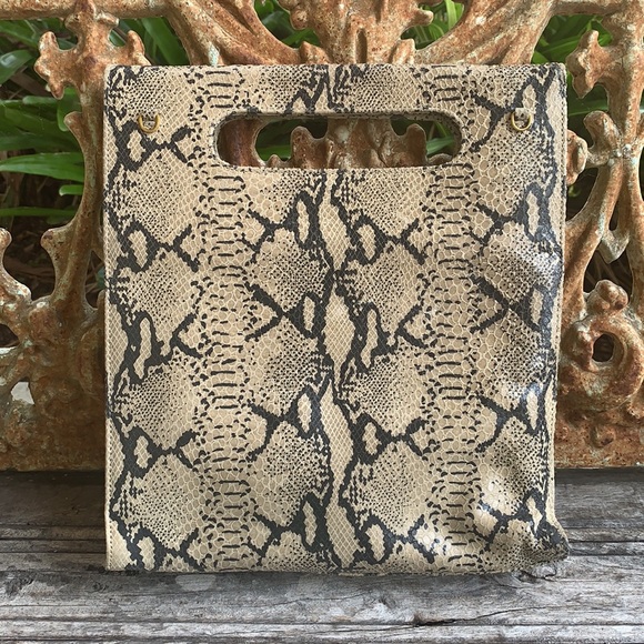 Brio Clutch - Picture 4 of 7